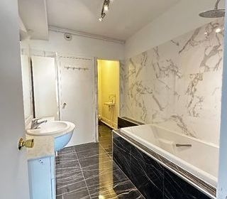  Appartement � louer 2 pi�ces 80 m�