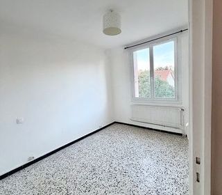  Appartement � louer 3 pi�ces 52 m�