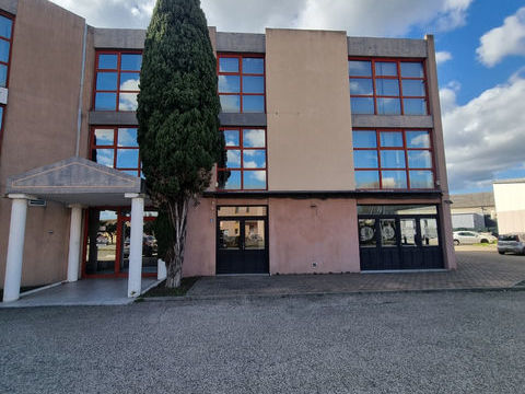 Local commercial ou professionnel &agrave; Arles secteur Montmajour 450000 13200 Arles