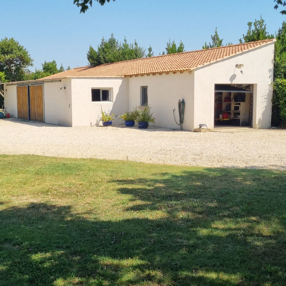 � vendre  Propri�t�/ch�teau Beaucaire (30300)