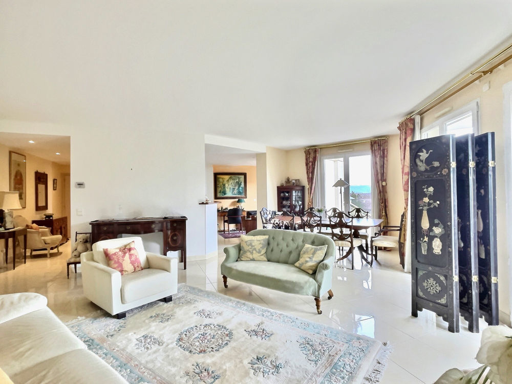 � vendre  Appartement Divonne-les-Bains (01220)