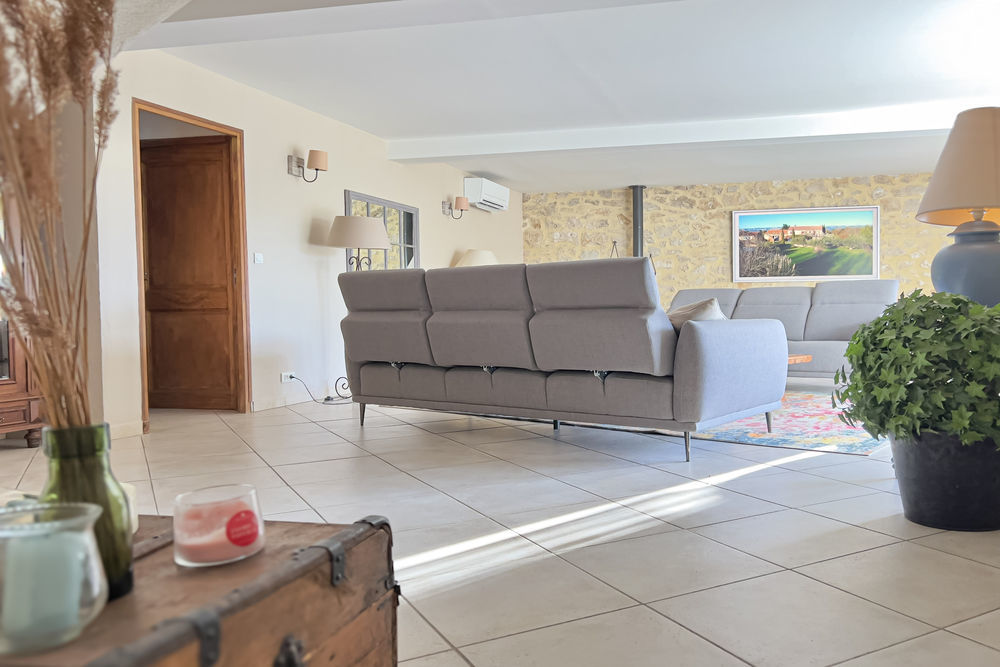 � vendre  Maison Eygui�res (13430)