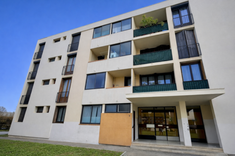   Appartement T3 calme et ensoleill� avec balcon et cave � La Rose Appartement - 3 pi�ce(s) - 63 m�