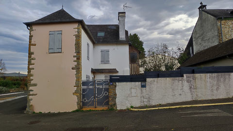   Maison de village en pierre - 5 min d'Oloron Maison - 4 pi�ce(s) - 110 m�