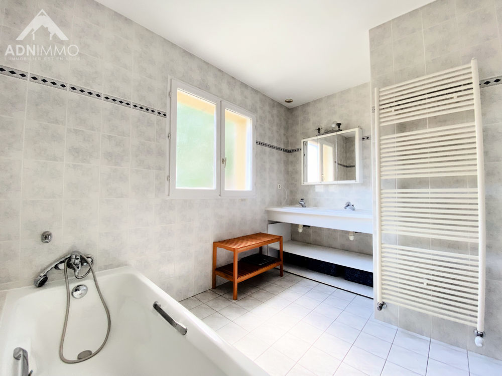 � vendre  Maison Saint-Genis-Pouilly (01630)