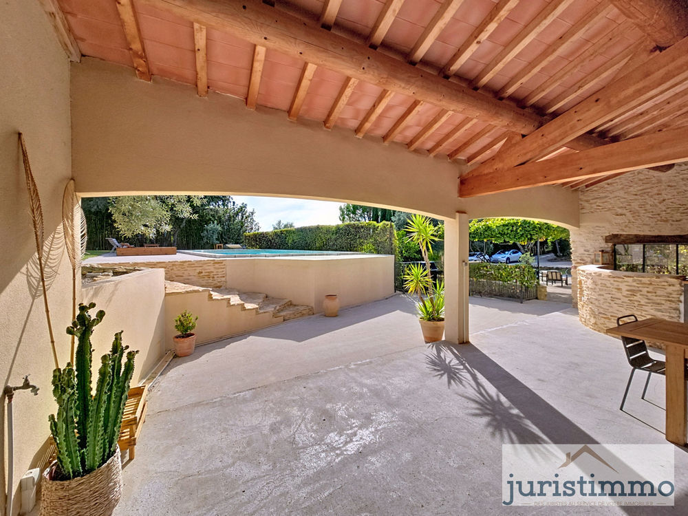 � vendre  Maison Uchaux (84100)