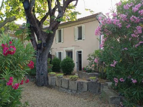   Partie de mas meubl�e de charme � Cairanne Appartement - 3 pi�ce(s) - 76 m�