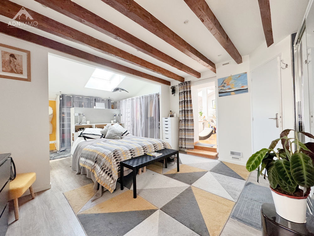 � vendre  Maison P�ron (01630)