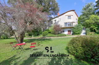  Propri�t�/ch�teau � vendre 10 pi�ces 328 m�