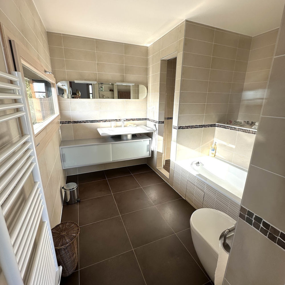 � vendre  Maison Divonne-les-Bains (01220)