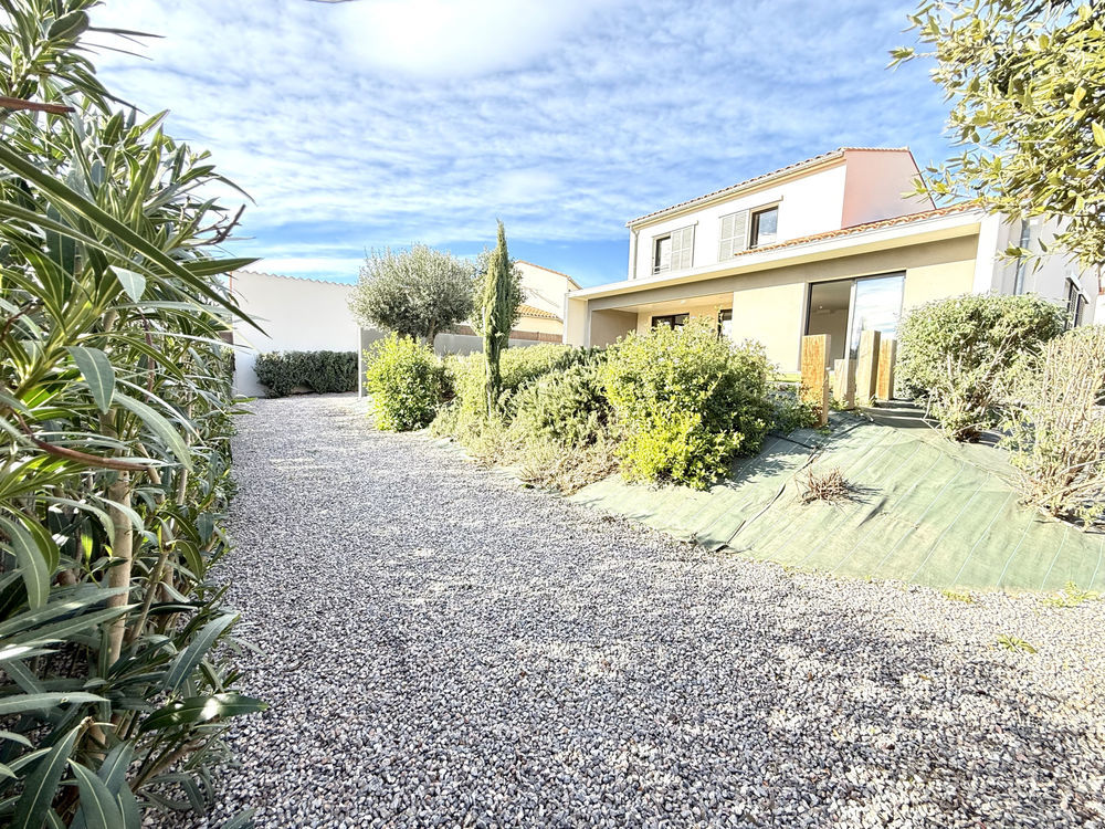 � vendre  Maison Sainte-Colombe-de-la-Commanderie (66300)