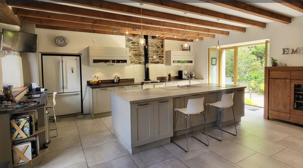 � vendre  Propri�t�/ch�teau Cl�gu�rec (56480)