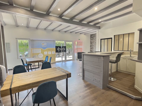 Local commercial bail tout commerce dans la rue pi&eacute;tonne de Valras Plage 1870 34350 Valras plage