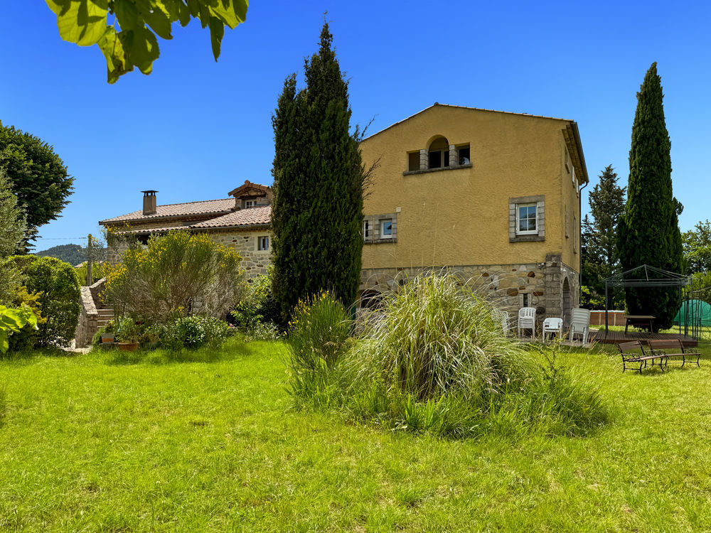 � vendre  Propri�t�/ch�teau Villeneuve-de-Berg (07170)