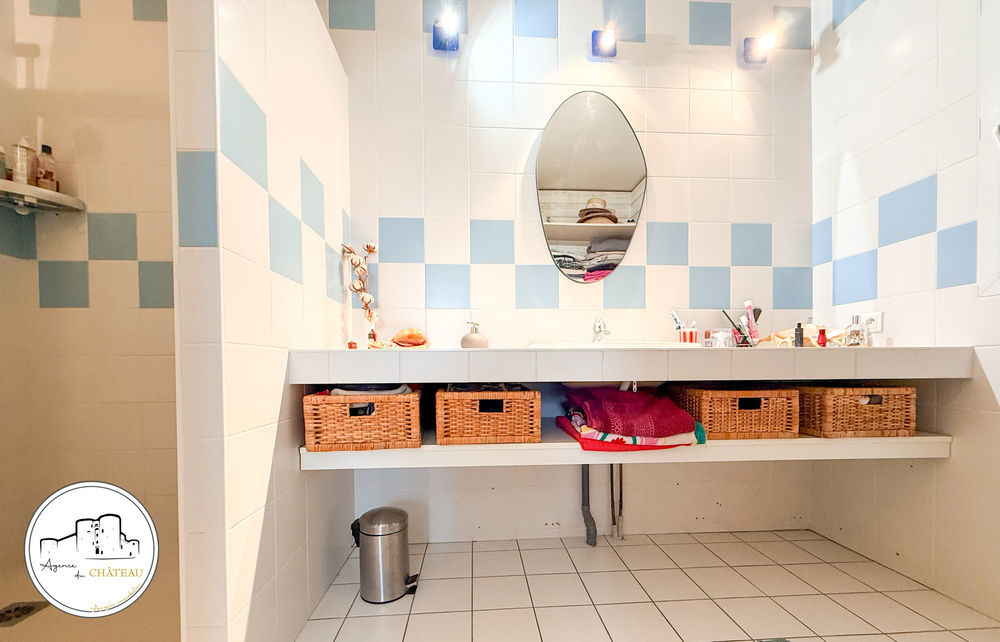 � vendre  Maison Avrill� (49240)