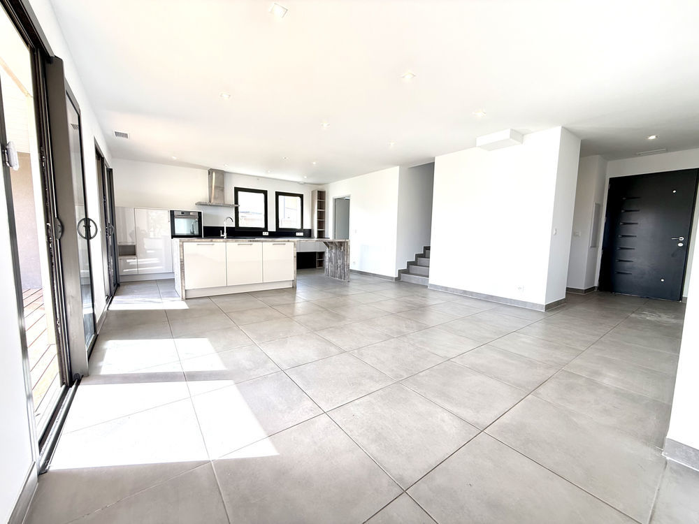 � vendre  Maison Sainte-Colombe-de-la-Commanderie (66300)