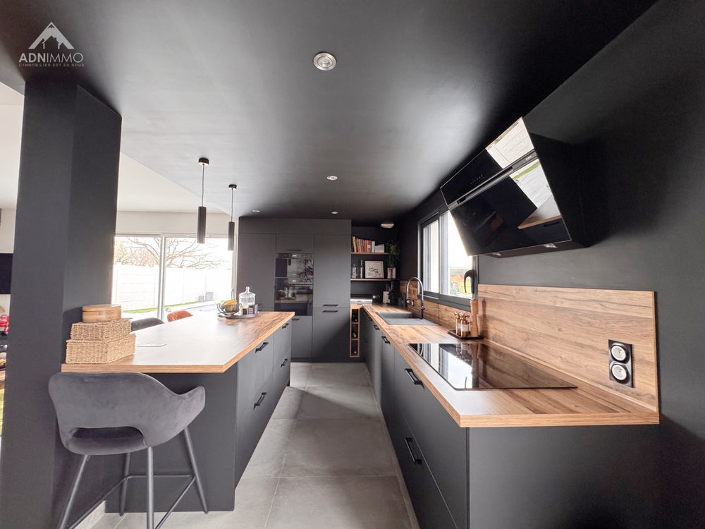 � vendre  Maison Saint-Jean-de-Gonville (01630)