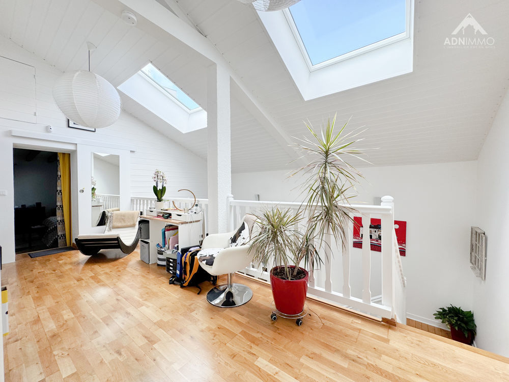 � vendre  Maison P�ron (01630)