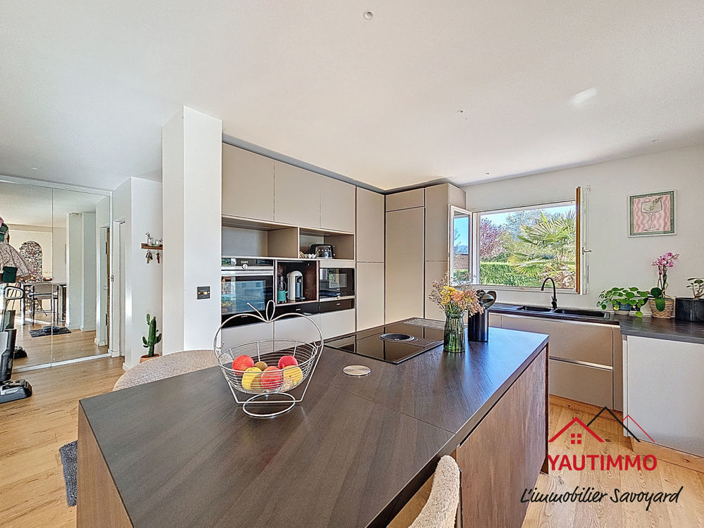 � vendre  Maison Cranves-Sales (74380)