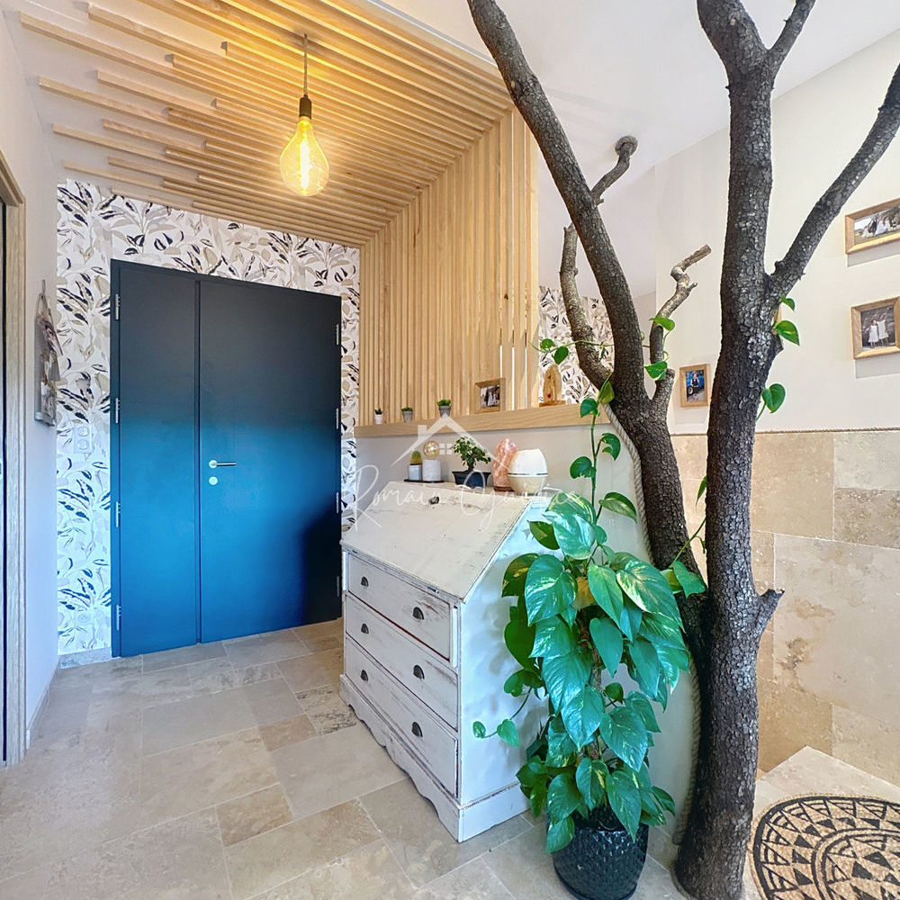 � vendre  Propri�t�/ch�teau Millau (12100)