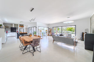  Maison � vendre 5 pi�ces 180 m�