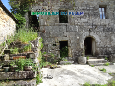   Maison en pierres � r�nover   charme et potentiel en campagne de Kerpert Maison - 4 pi�ce(s) - 85 m�