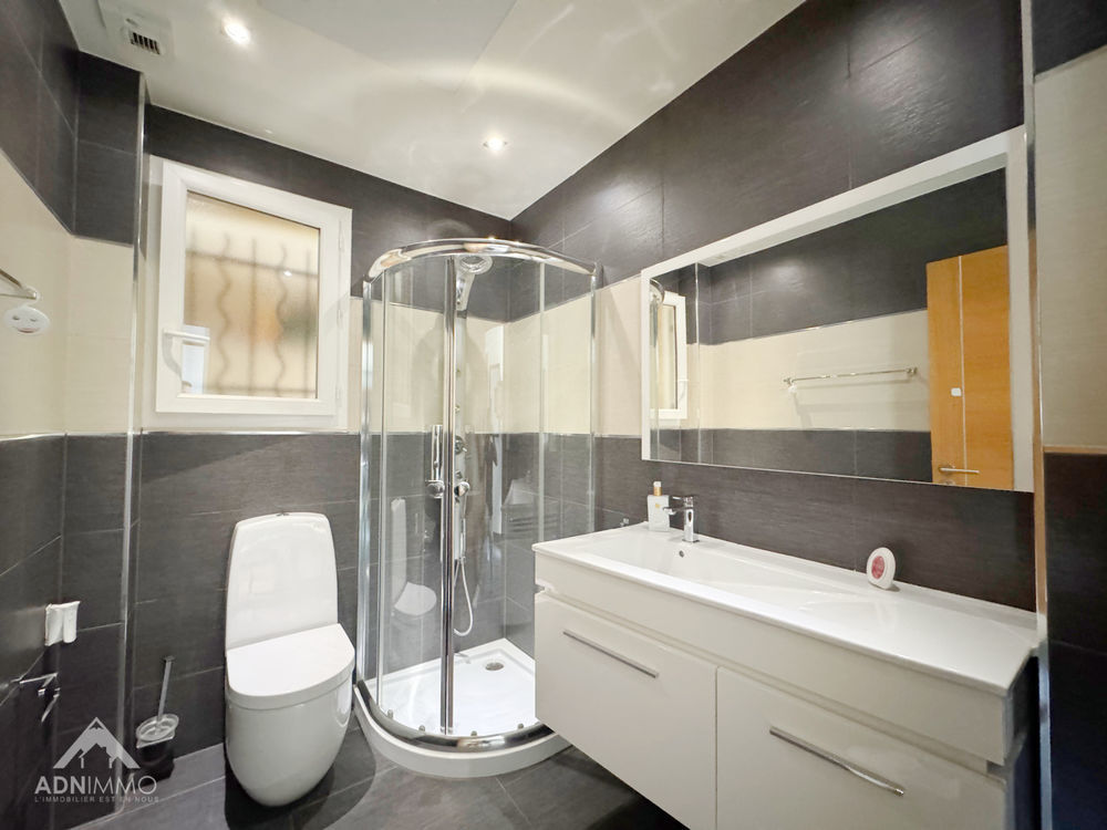 � vendre  Maison P�ron (01630)