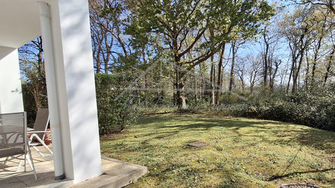   Appartement T2 PMR terrasse, jardin, cave & parking � Ustaritz Appartement - 2 pi�ce(s) - 44 m�