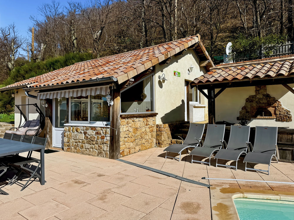 � vendre  Propri�t�/ch�teau Genestelle (07530)