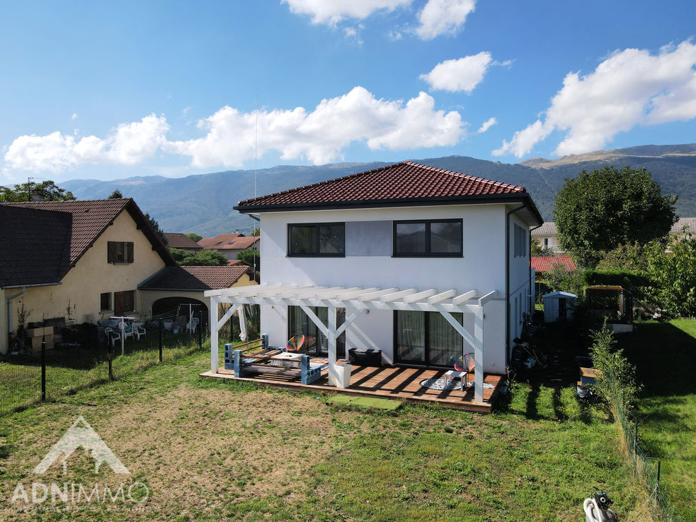 � vendre  Maison Saint-Genis-Pouilly (01630)