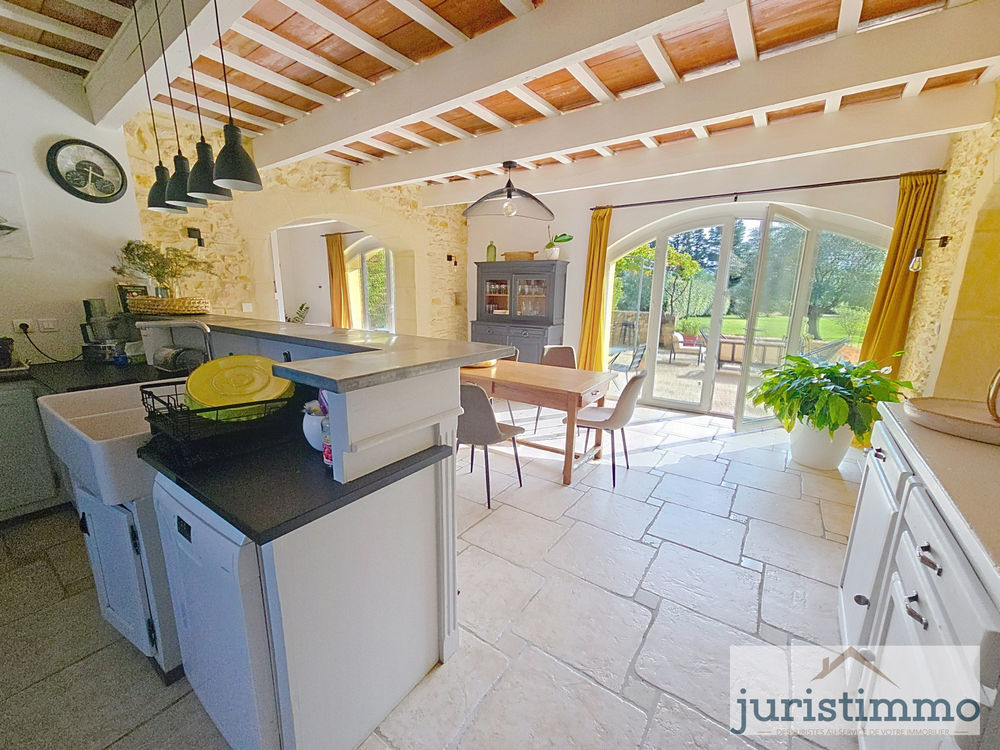 � vendre  Maison Uchaux (84100)