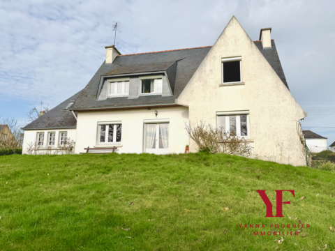   BELLE MAISON A CHATEAUNEUF-DU-FAOU, 8 PI�CES, 5 CHAMBRES, VUE D�GAG�E, AU CALME Maison - 8 pi�ce(s) - 154 m�