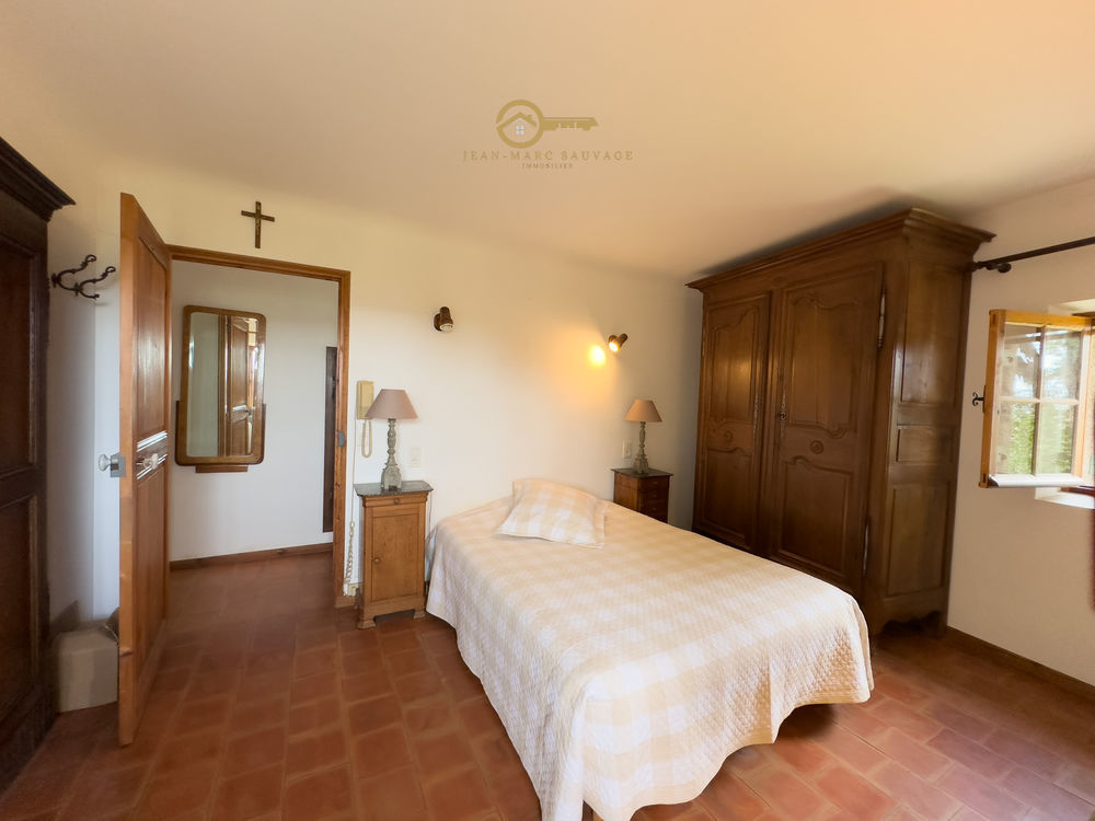 � vendre  Propri�t�/ch�teau Fayence (83440)