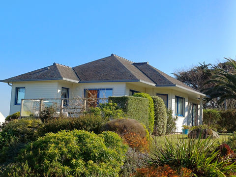   Plougasnou, Primel vue mer, maison 4 chambres sur terrain de 1200 m2. Maison - 8 pi�ce(s) - 115 m�