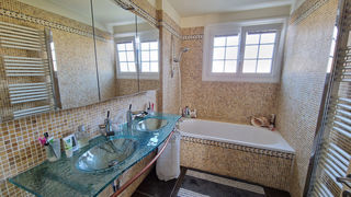  Maison � vendre 5 pi�ces 170 m�