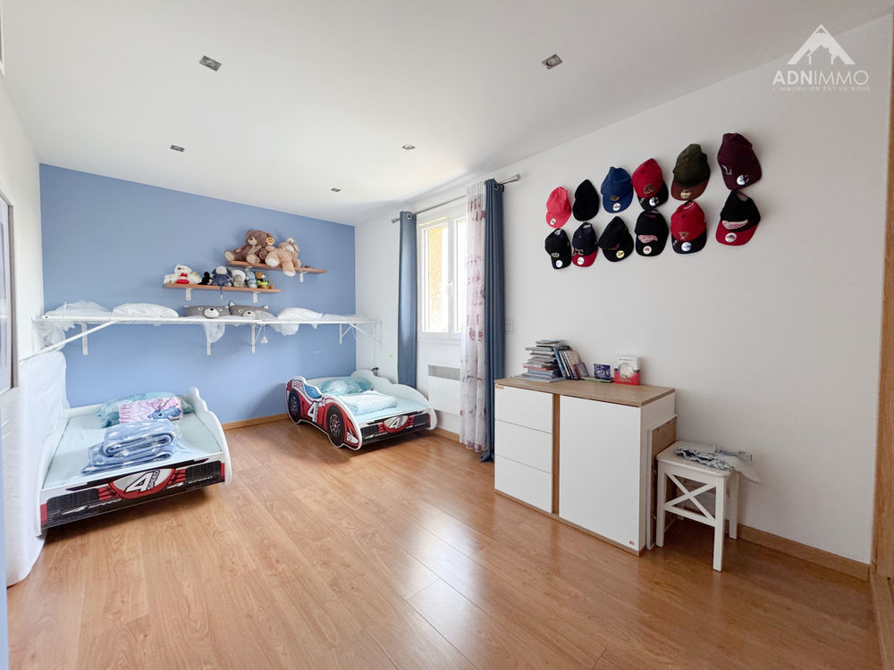 � vendre  Maison P�ron (01630)