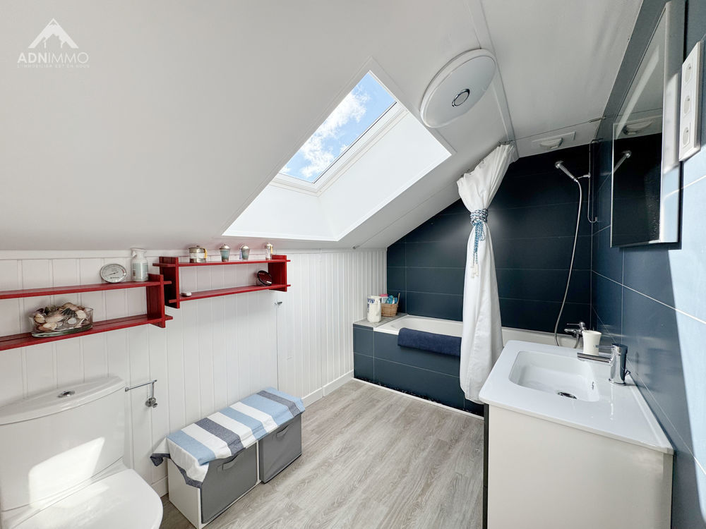 � vendre  Maison P�ron (01630)