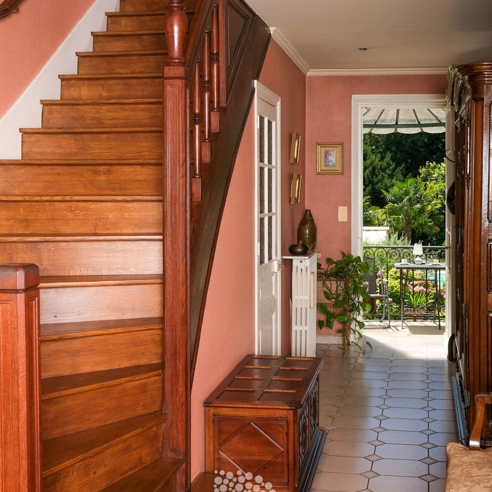 � vendre  Propri�t�/ch�teau La Roche-Vineuse (71960)