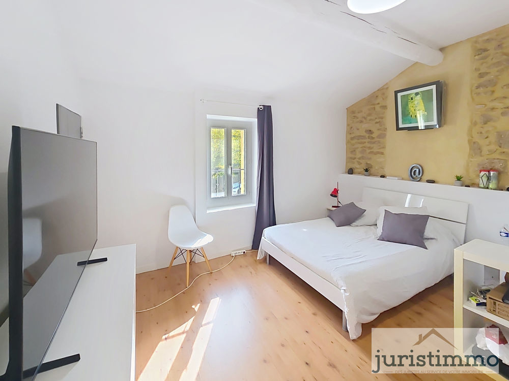 � vendre  Maison Uchaux (84100)