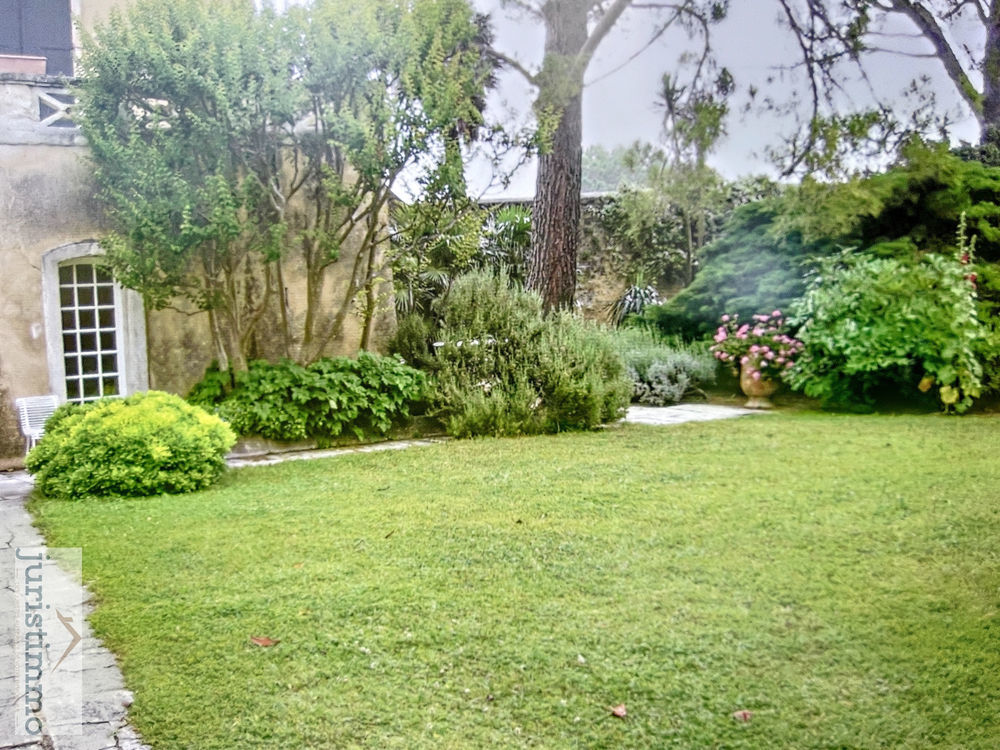 � vendre  Propri�t�/ch�teau Orange (84100)