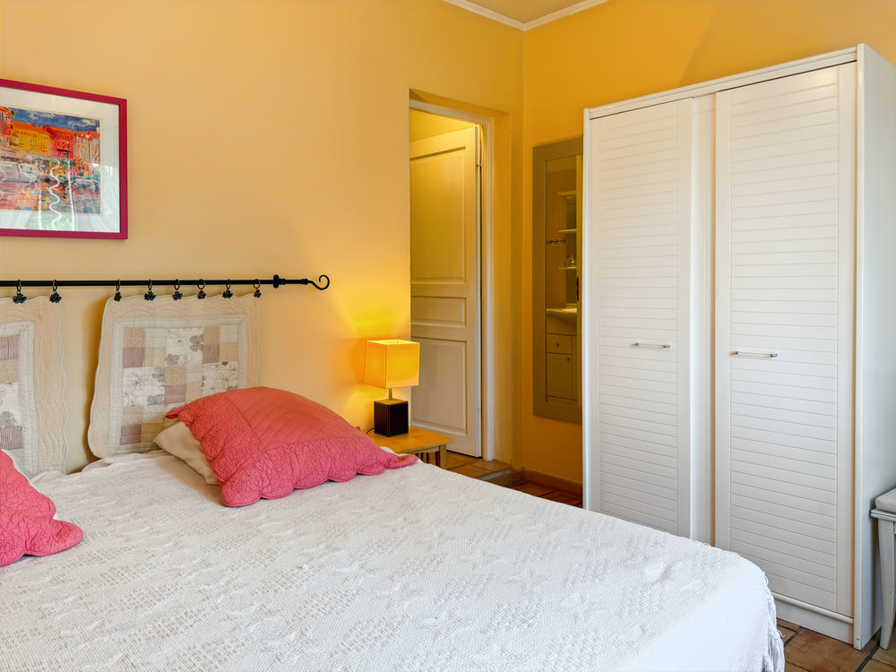 � vendre  Propri�t�/ch�teau Villeneuve-de-Berg (07170)