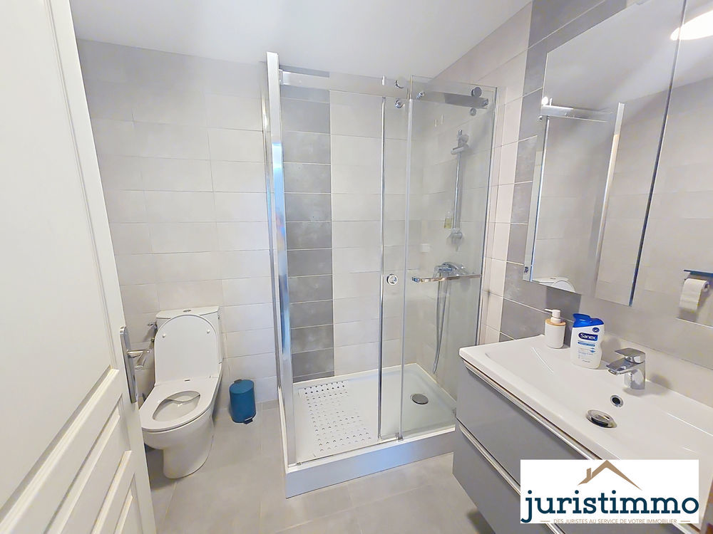 � vendre  Propri�t�/ch�teau Travaillan (84850)