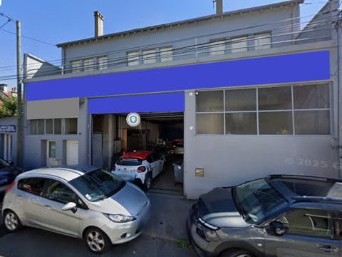 LOCAL 350 M2 - ENTREE DE VILLE A 5MN DU CENTRE - BORD DE ROCADE 2000 72000 Le mans