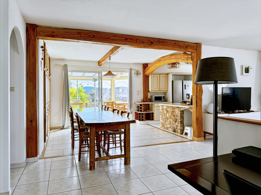 � vendre  Propri�t�/ch�teau Genestelle (07530)