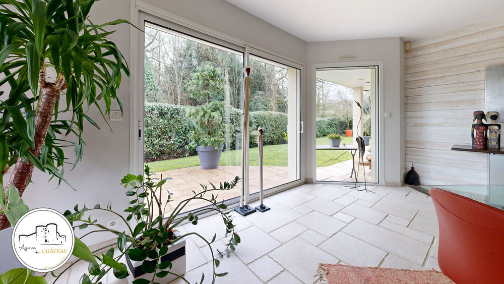 � vendre  Maison Avrill� (49240)