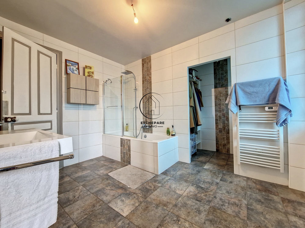 � vendre  Maison Maul�on-Licharre (64130)