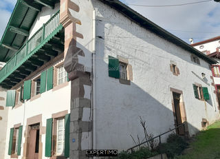  Immeuble � vendre 10 pi�ces 228 m�