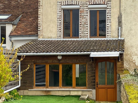   COURTENAY Maison - 4 pi�ce(s) - 90 m�