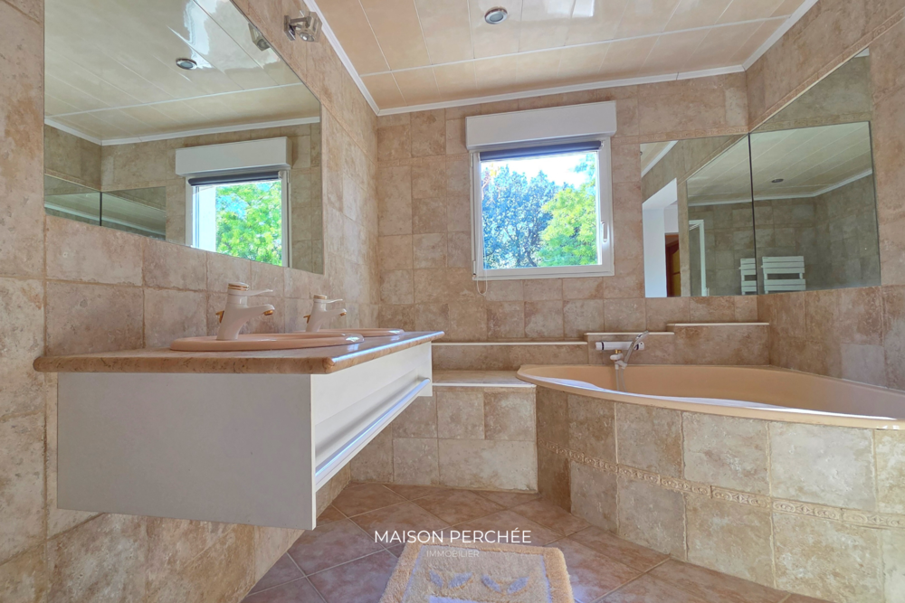 � vendre  Maison Carc�s (83570)