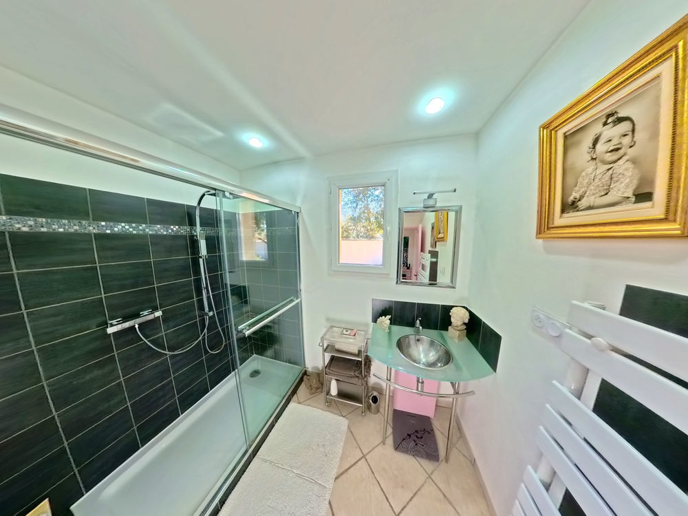 � vendre  Maison Uz�s (30700)